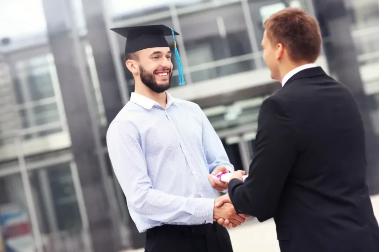 A Guide to Getting a Job After College